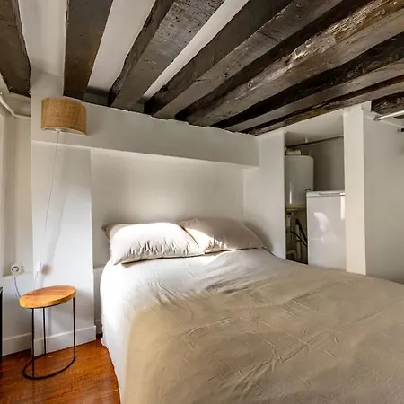 Apartment Centre Charmant Studio Paris